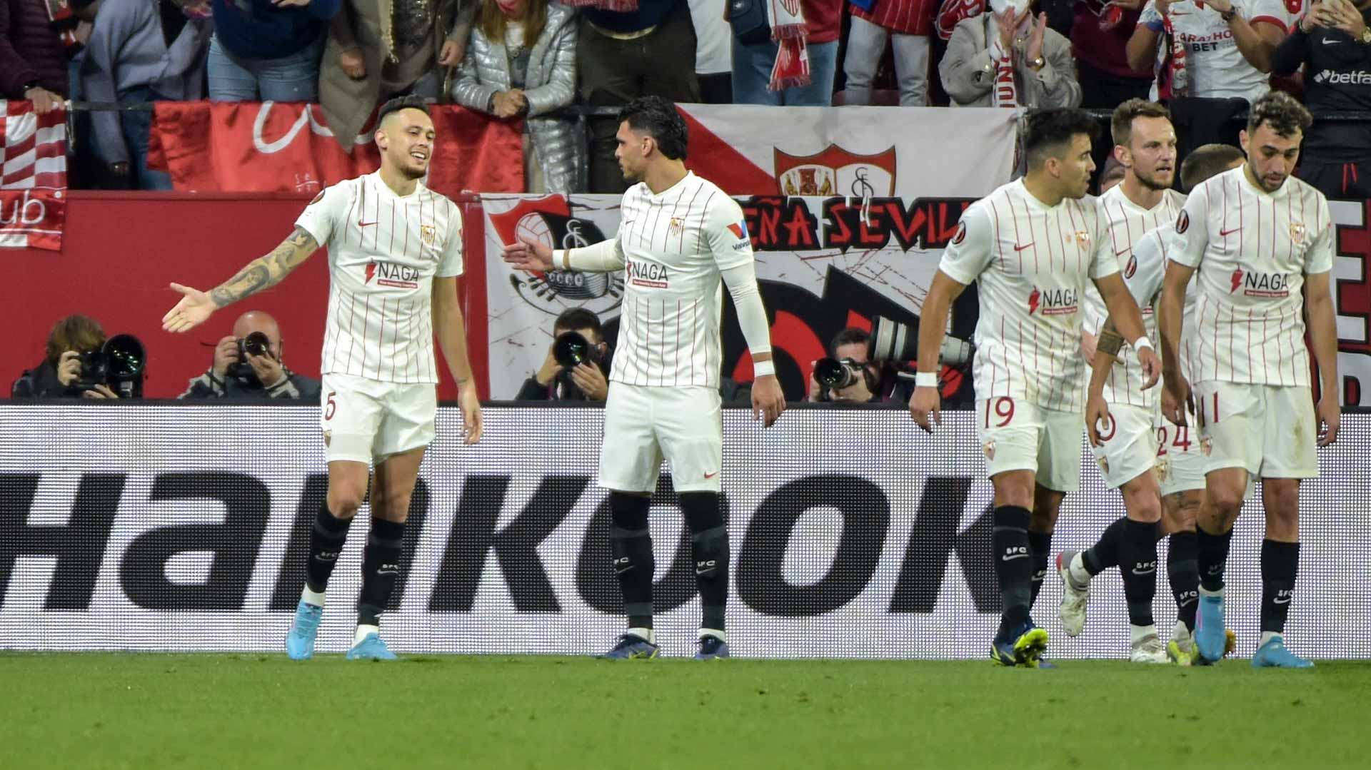 صورة بعنوان: إشبيلية الإسباني يقترب من دور الـ 16 في الدوري الأوروبي  