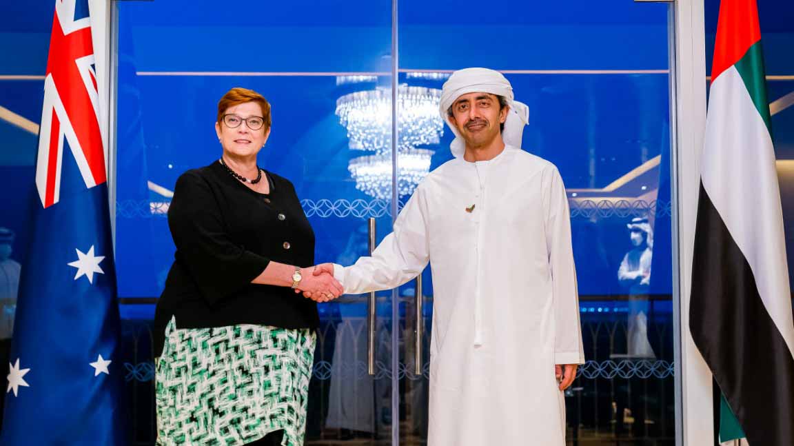 Image for the title: Abdullah bin Zayed, Australian Minister discuss cooperation 