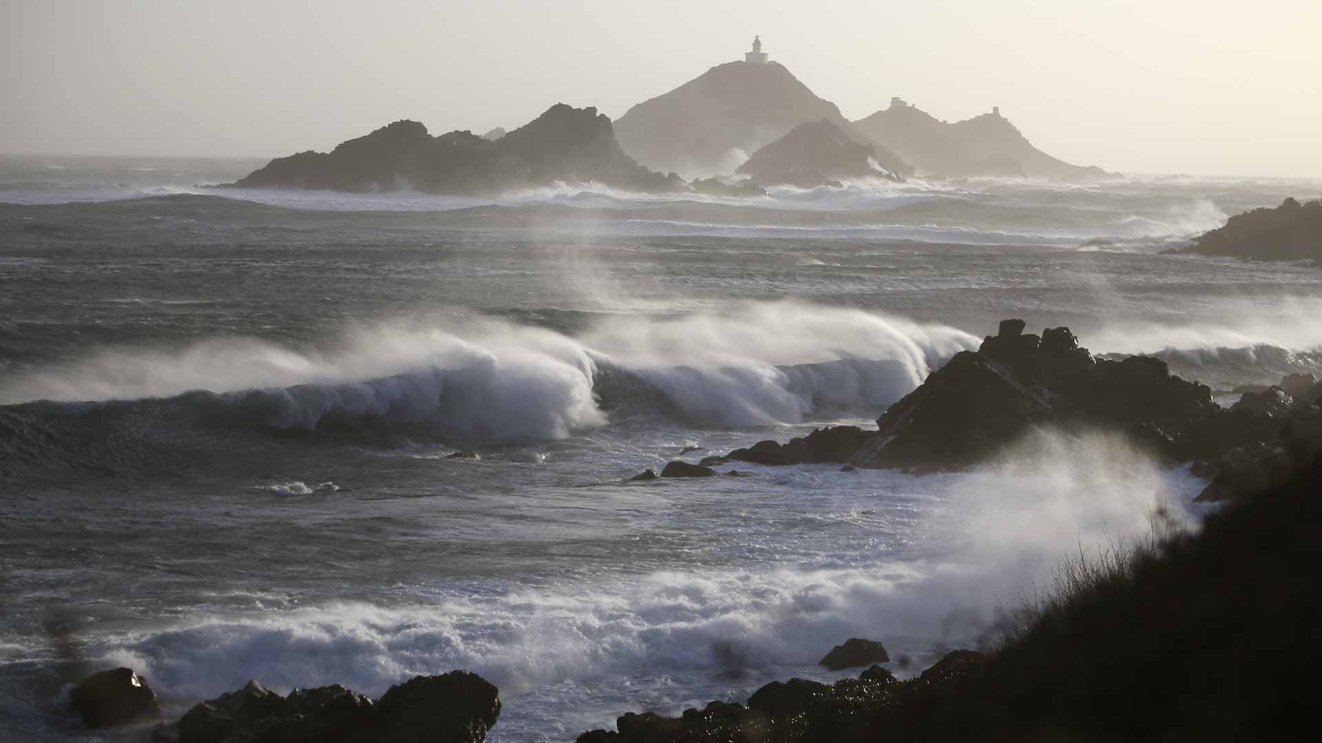 Image for the title: Storm Franklin causes devastating flooding in English town 