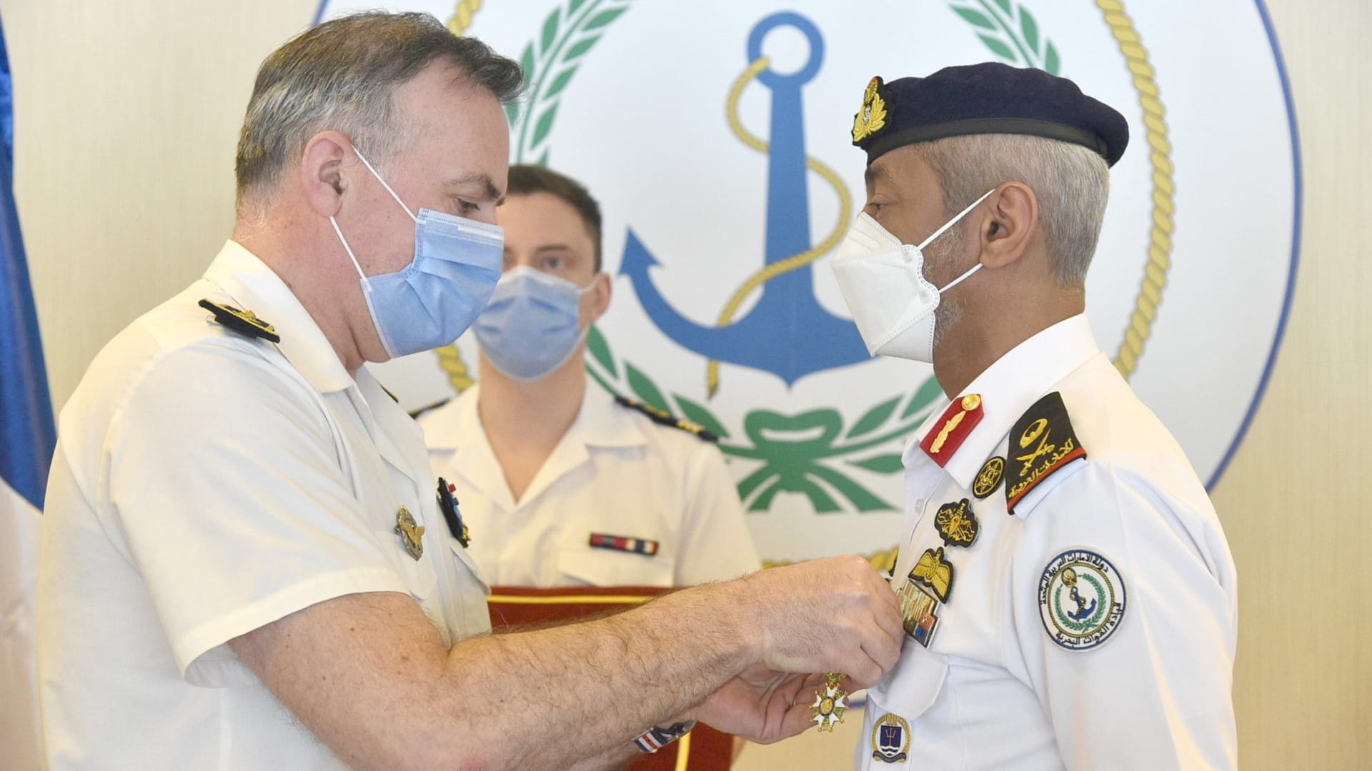 Image for the title: UAE Navy Commanders receive top French decorations 