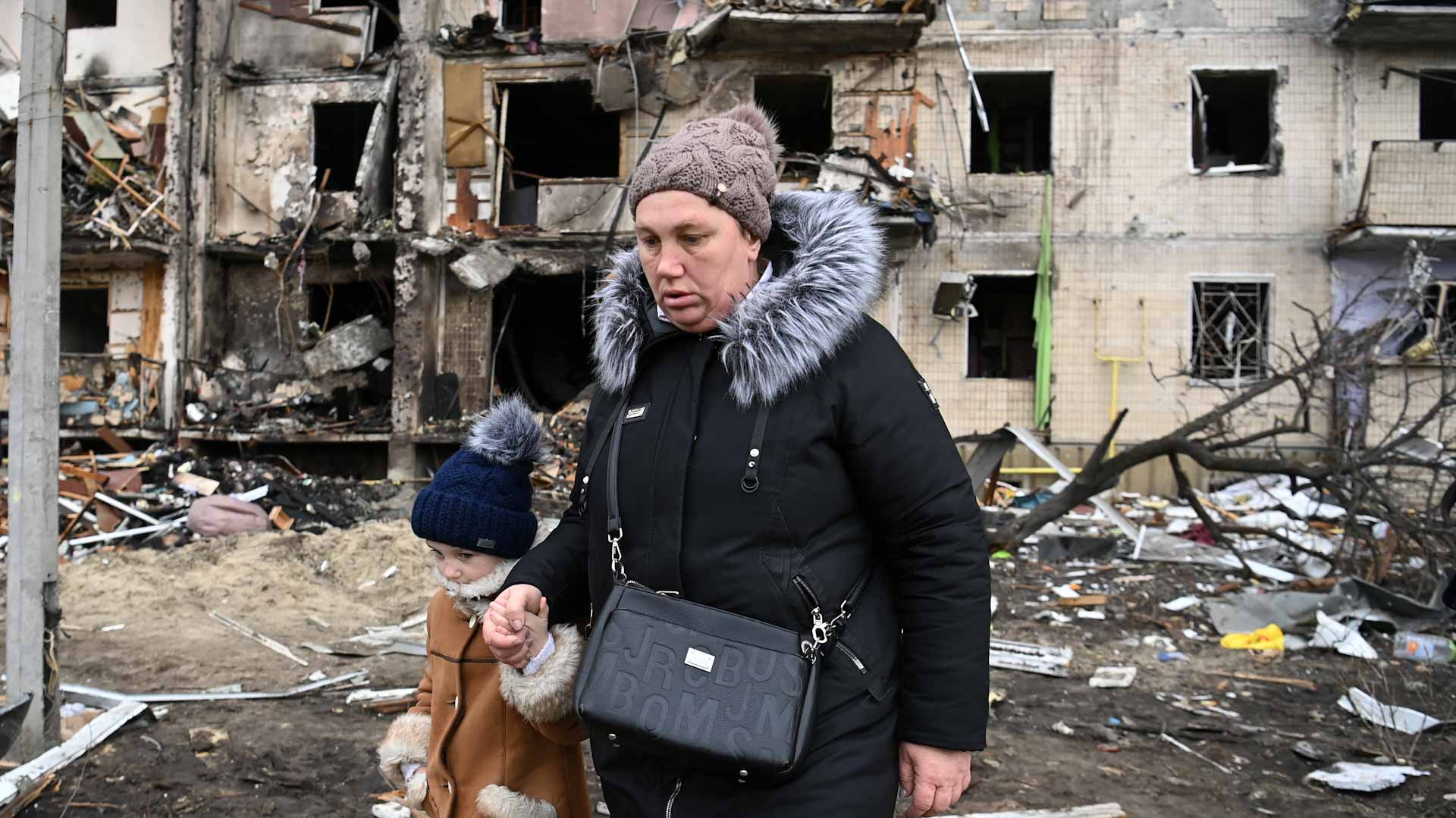 Image for the title: U.N. team confirms 94 civilian deaths in Ukraine 