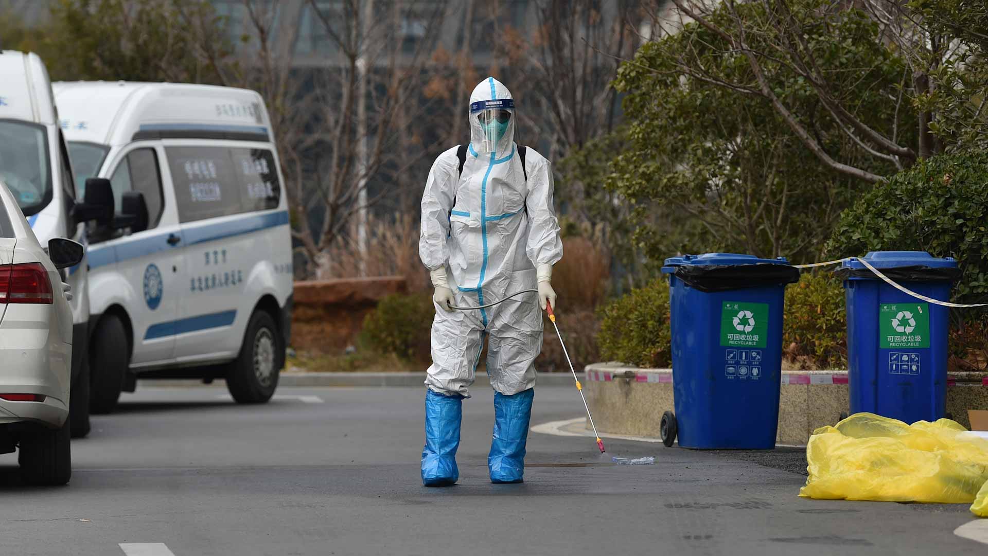 Image for the title: China ends 2021 with worst COVID week since original epidemic 