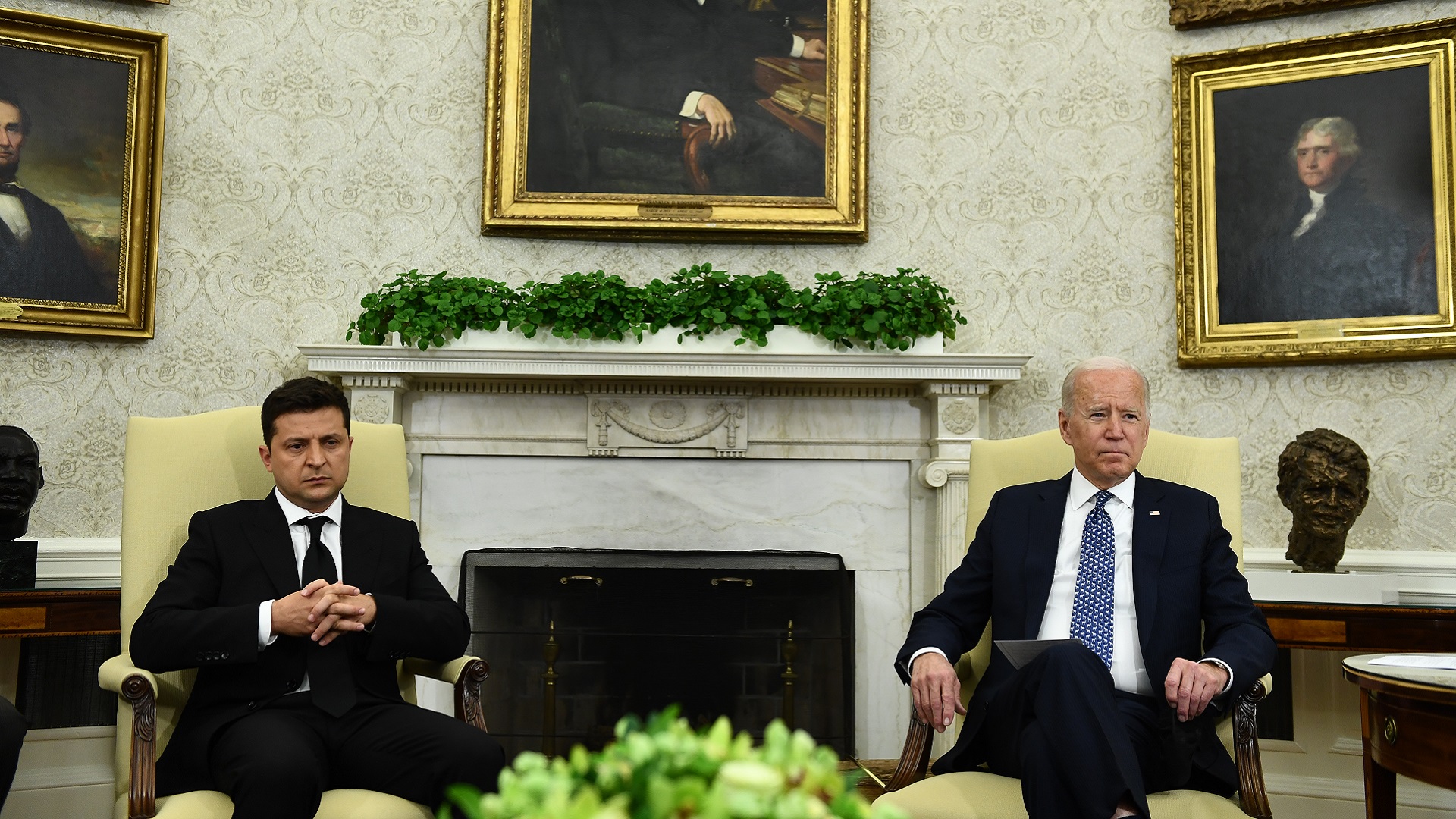 Image for the title: Biden to speak with Zelensky after warning Russia not to invade 