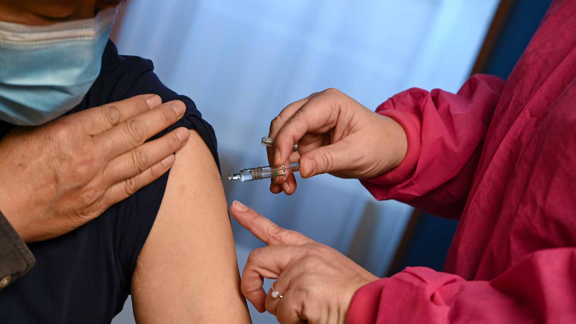 Image for the title: Hungary reports 5,270 new COVID-19 cases in sharp rise 