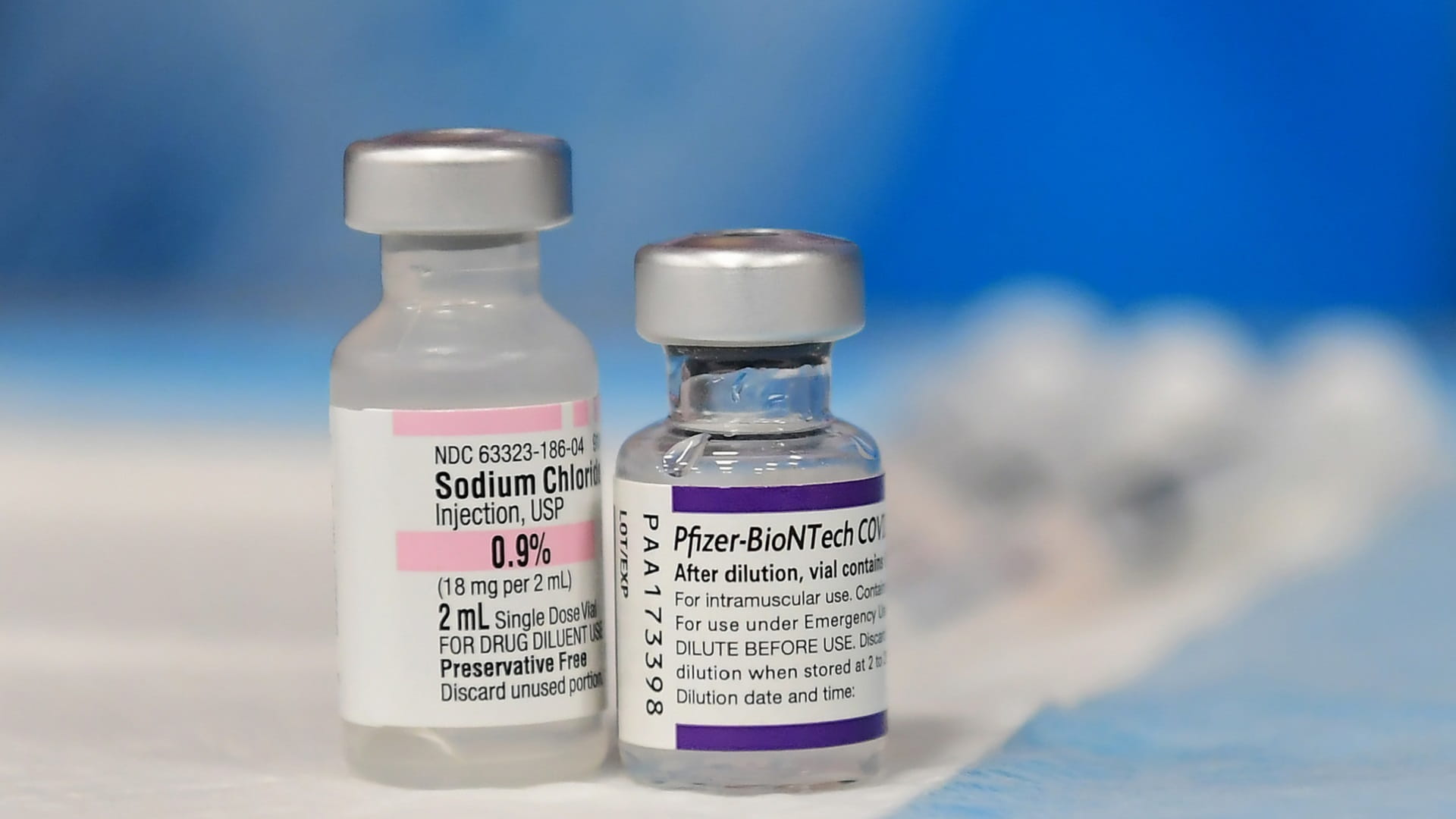 Image for the title: Pfizer and BioNTech to develop mRNA shingles vaccine 