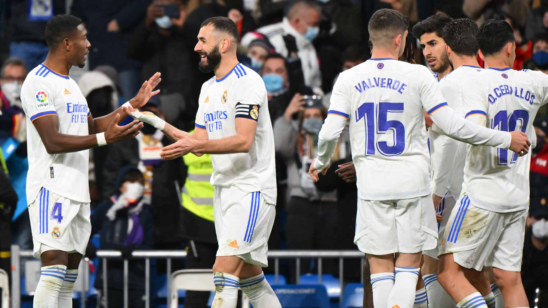 صورة بعنوان: ريال مدريد يمزق شباك فالنسيا في الدوري الإسباني 
