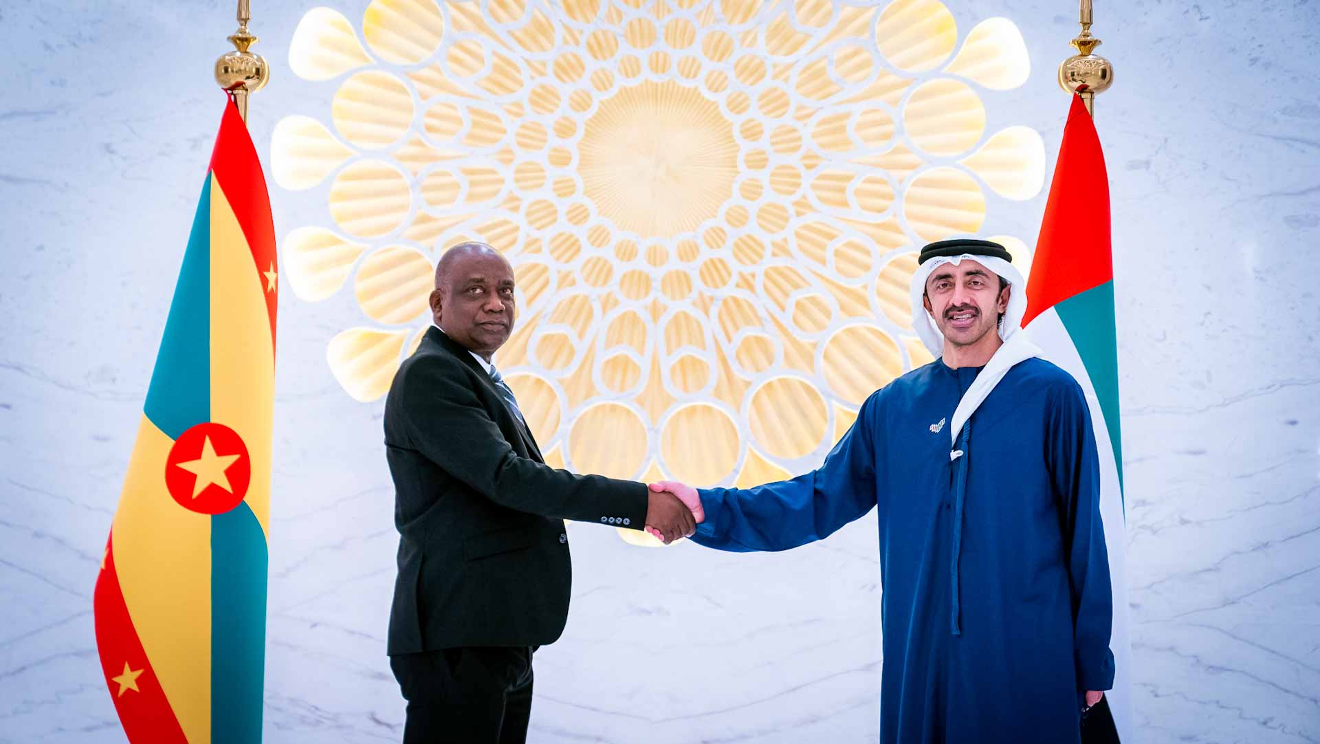 Image for the title: Abdullah bin Zayed receives Grenada's FM at Expo 2020 Dubai 