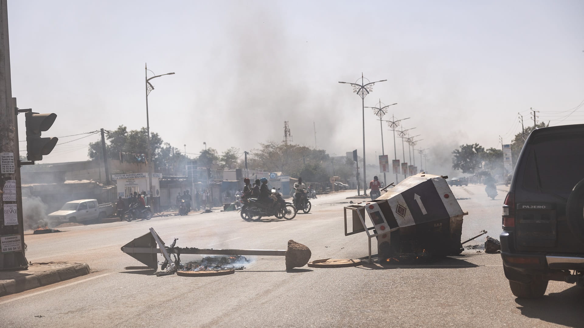 Image for the title: Burkina authorities declare night curfew: national TV 