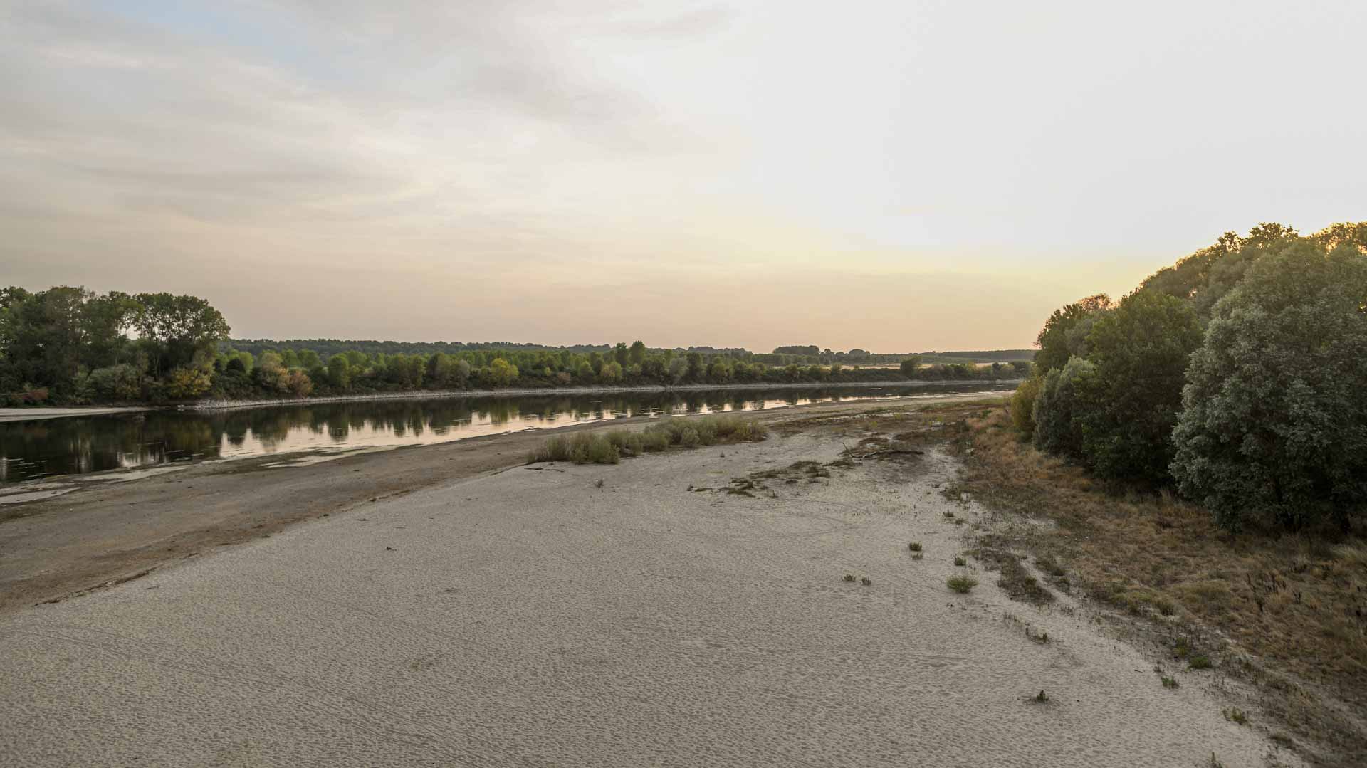 Image for the title: Italy declares drought emergency in 5 northern regions 