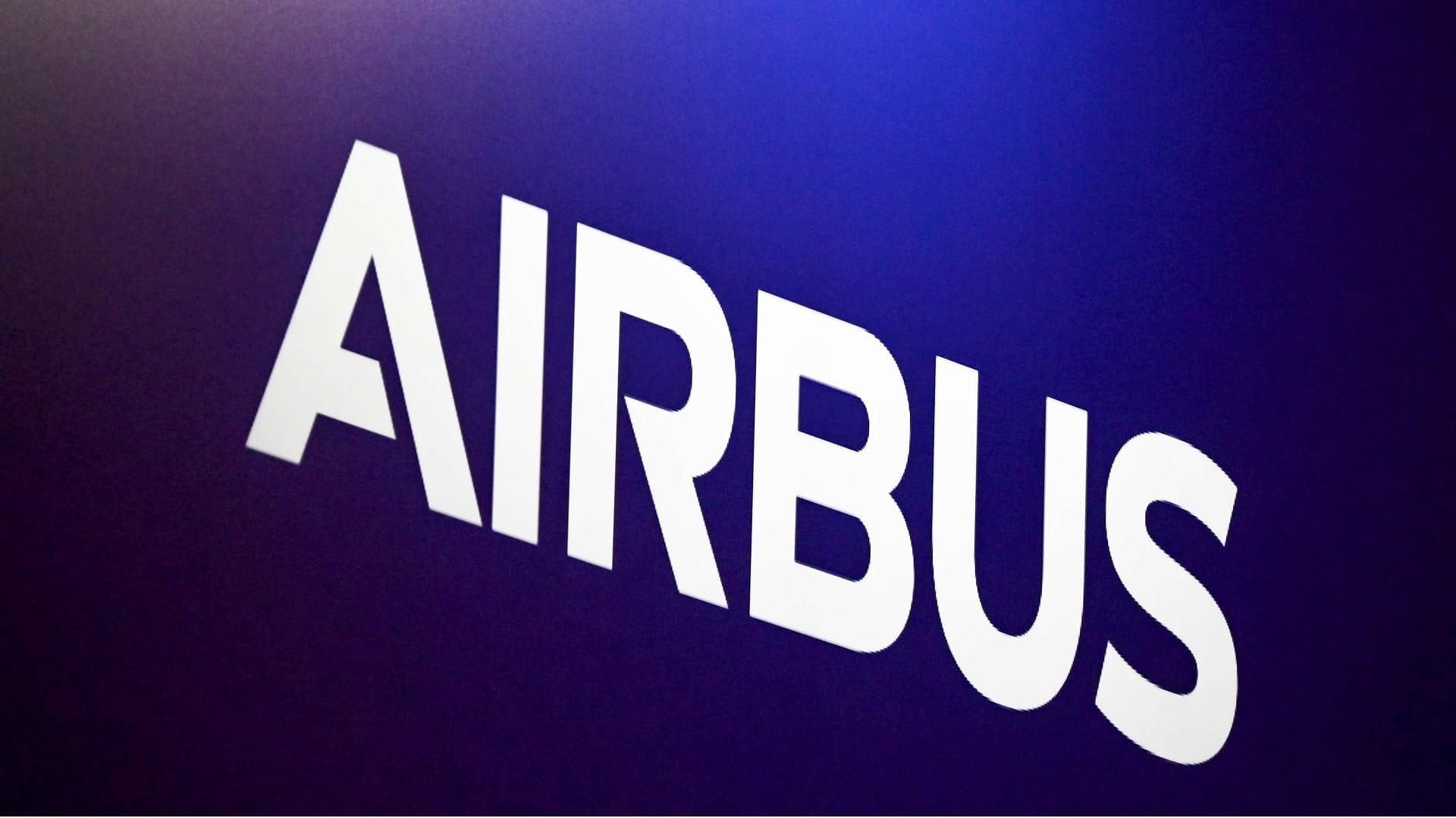 Image for the title: Airbus reports flat first-half deliveries 