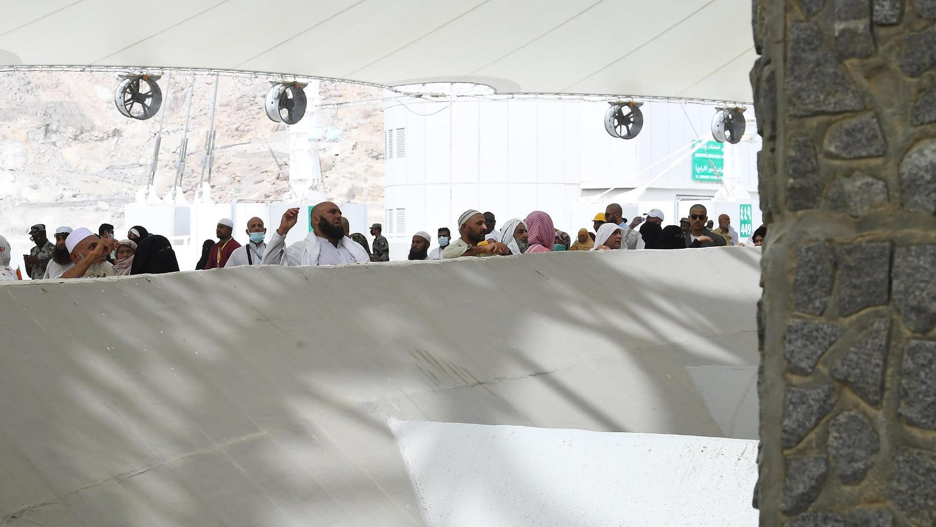 Image for the title: Pilgrims complete stoning three Jamarats for 2nd day of Tashreeq 