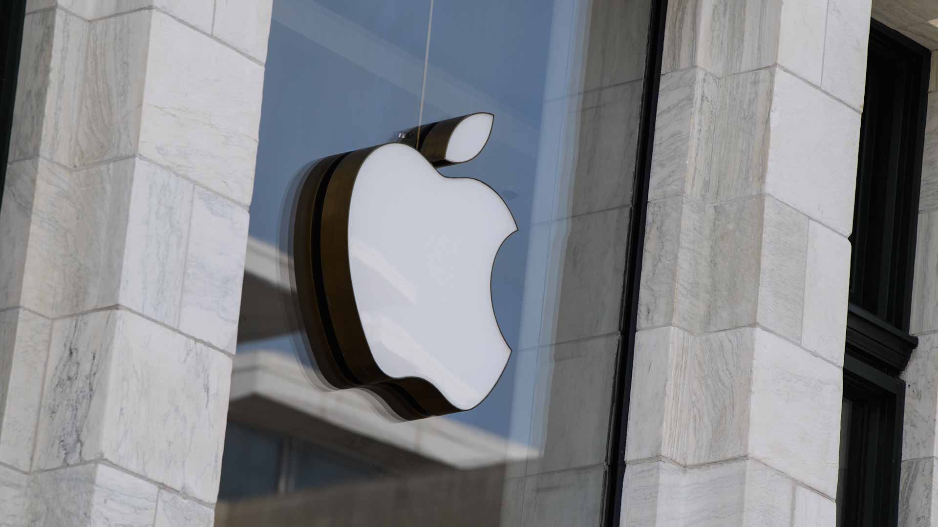 Image for the title: Apple's self-driving car effort stuck in low gear 