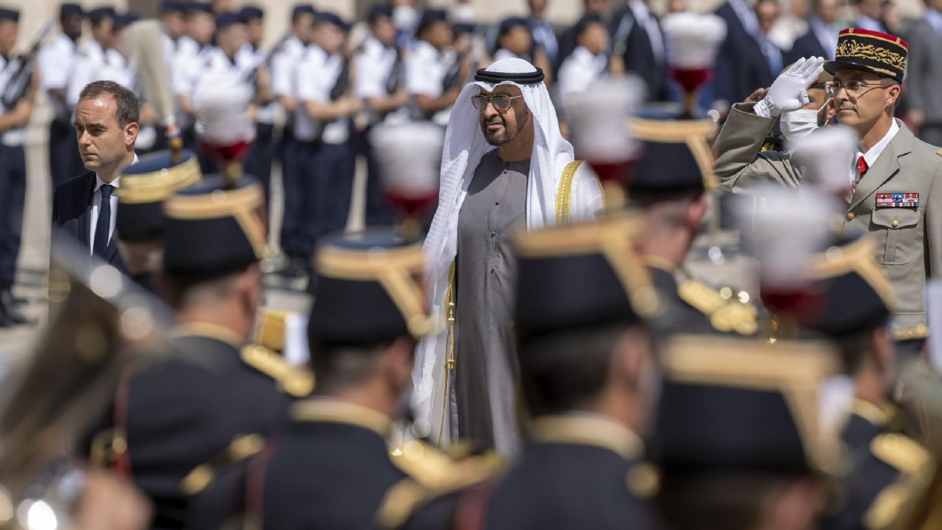 Image for the title: Official French Rep. reception ceremony held for UAE President 