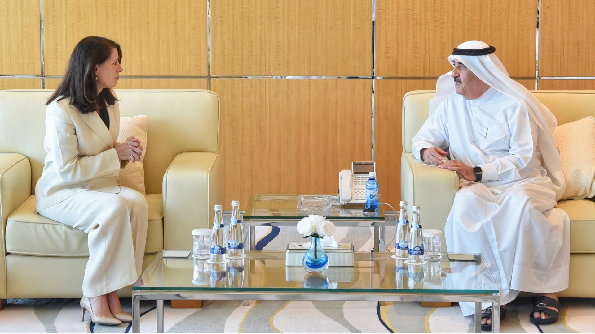 Image for the title: Ruler of Umm Al Quwain receives US Consul-General 