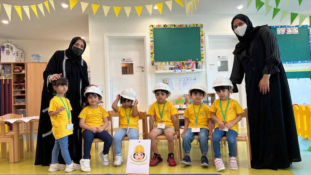 Image for the title: Al Rahmaniyah Nursery introduces children to engineering work 