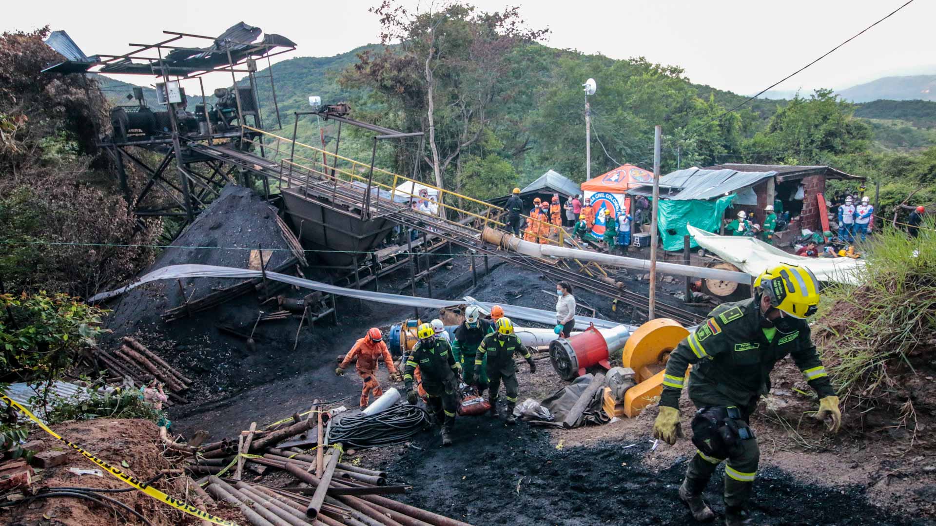 Image for the title: Death toll in Colombia mine explosion rises to nine 
