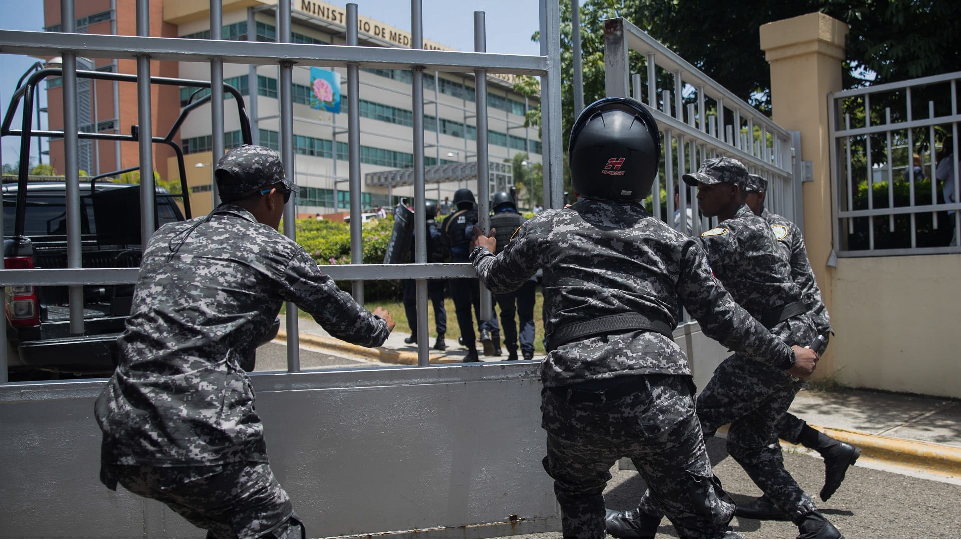 Image for the title: Dominican Republic minister shot dead in meeting 