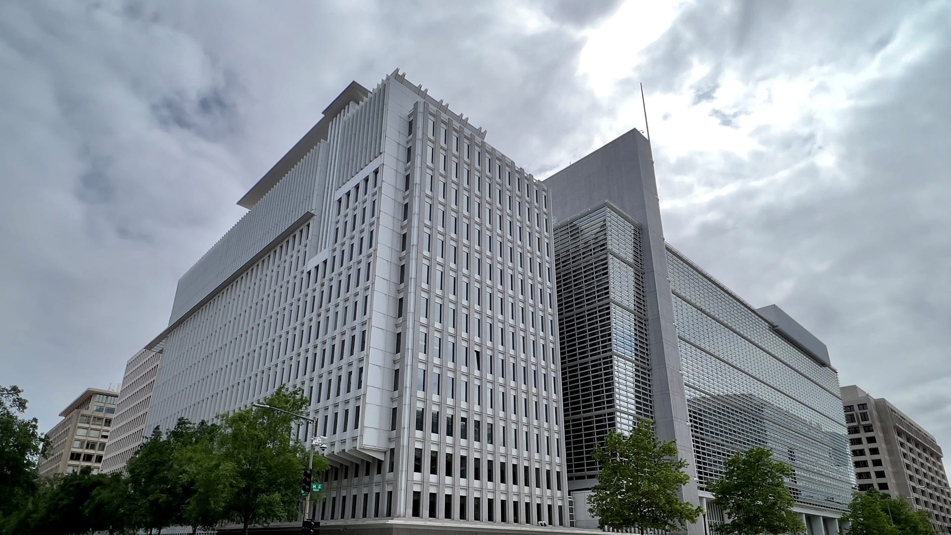 Image for the title: World Bank slashes 2022 global growth forecast to 2.9% 