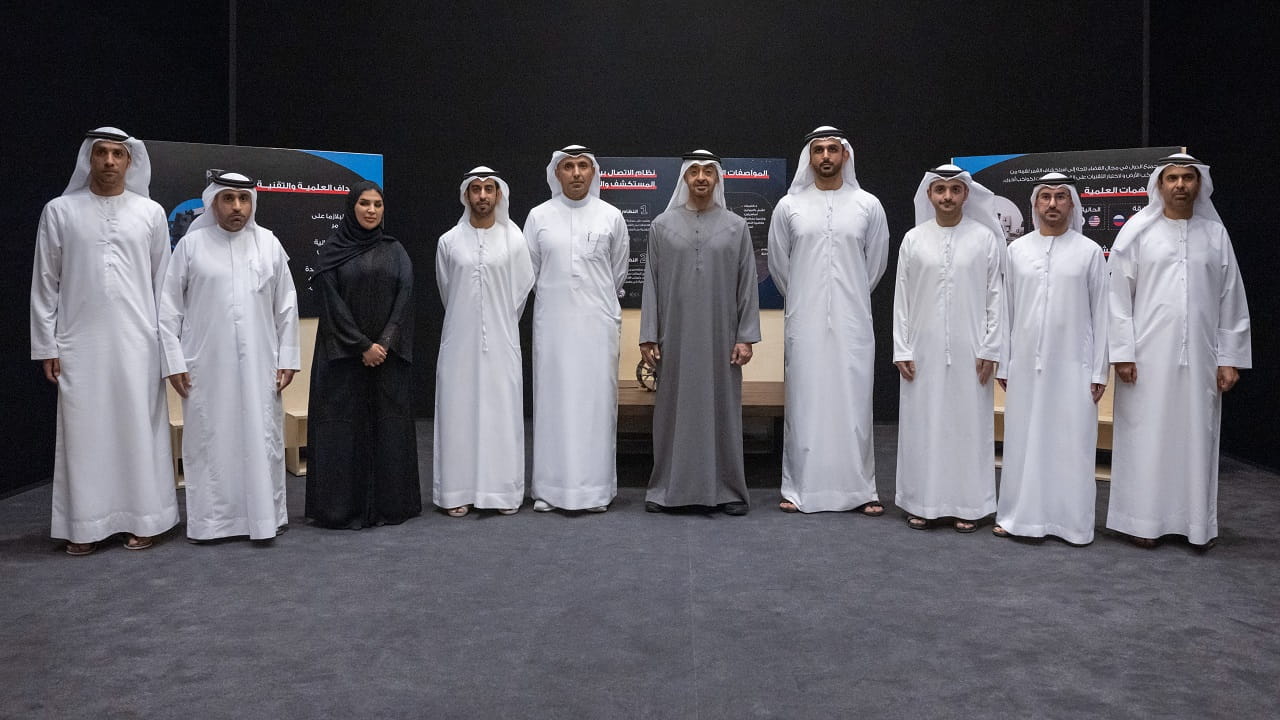 Image for the title: UAE President reviews details of Emirates Lunar Mission 