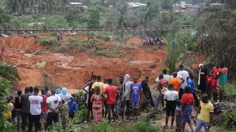 Image for the title: Landslide kills 6 in Côte d’Ivoire, 50 threatened areas evacuated 