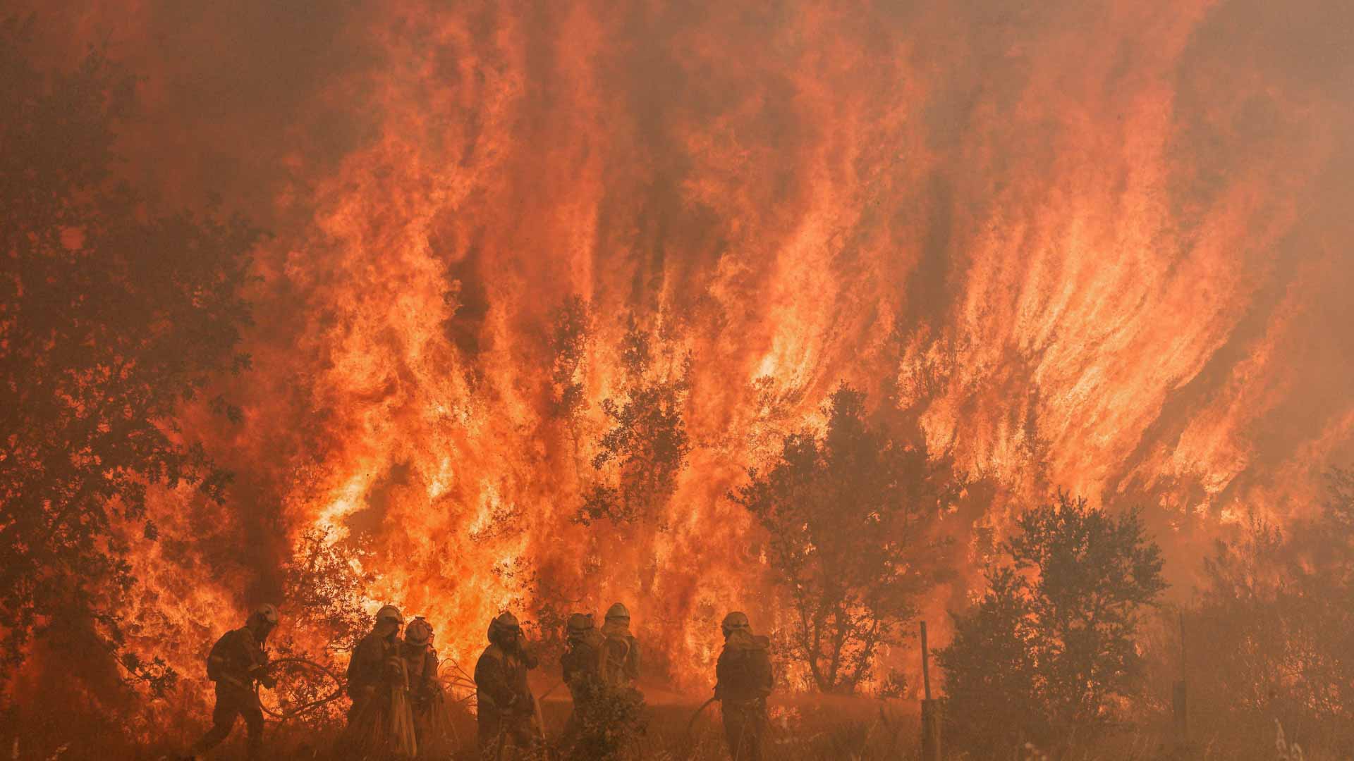 Image for the title: Spain battles wildfires as heatwave eases 