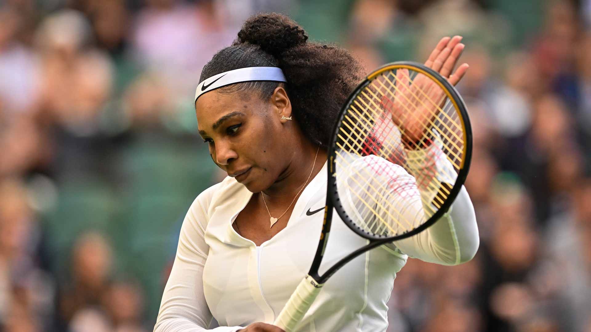 Image for the title: Serena loses on Wimbledon return 