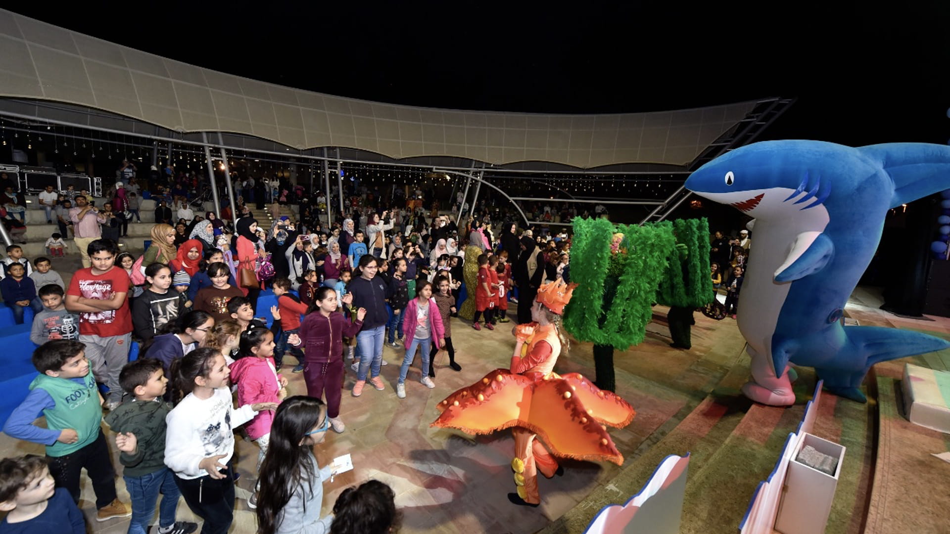 Image for the title: Sharjah Aquarium’s 'Polar Ice'  highlights global warming 