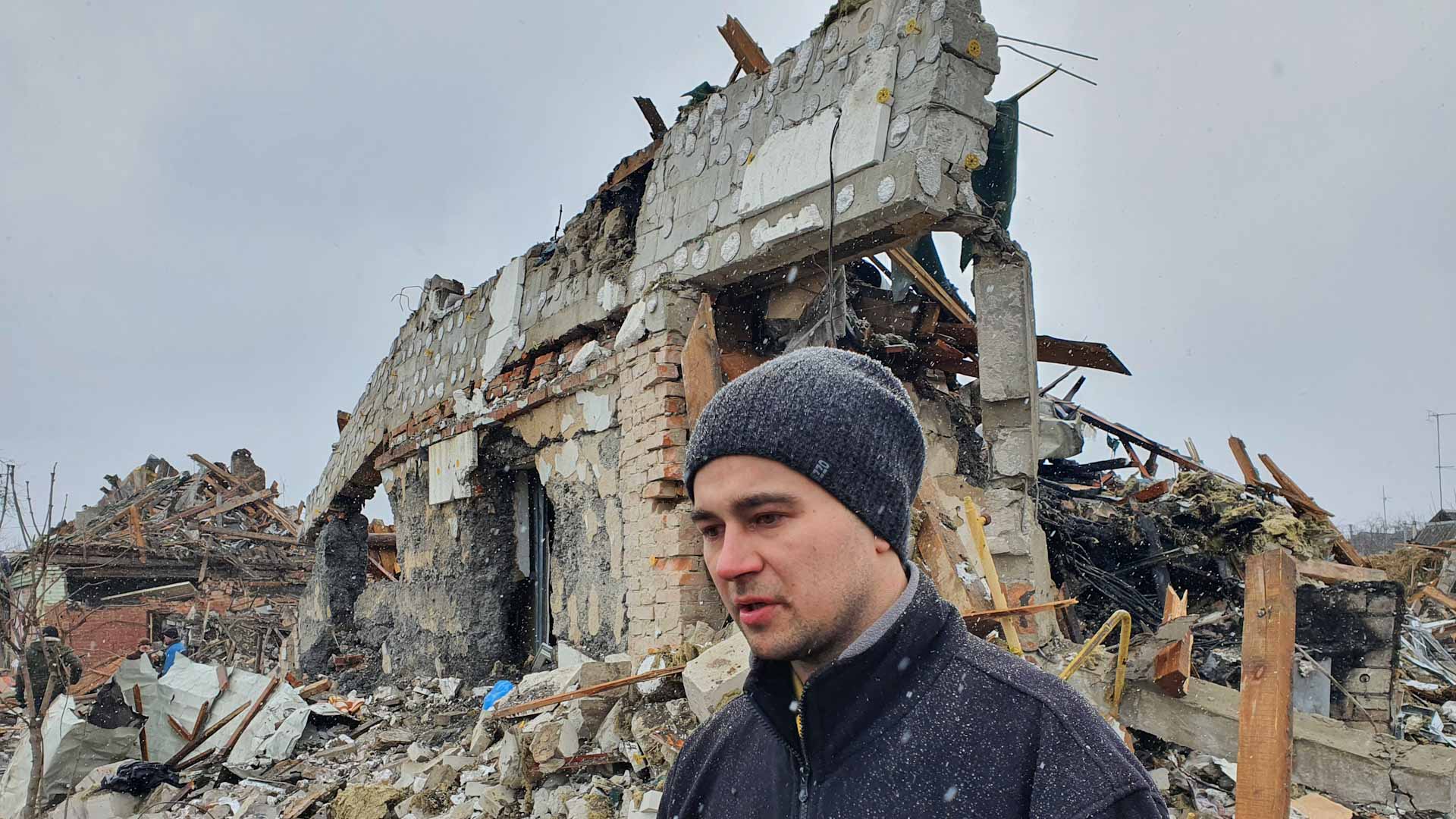 Image for the title: Russian forces capture Ukrainian city of Kherson 