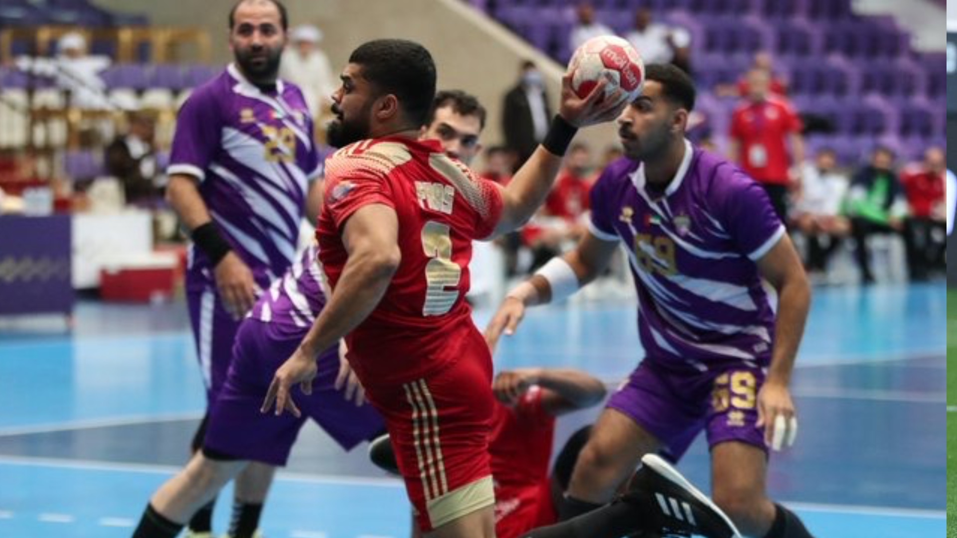 Image for the title: Sharjah continues to lead Handball League after beating Al Ain 