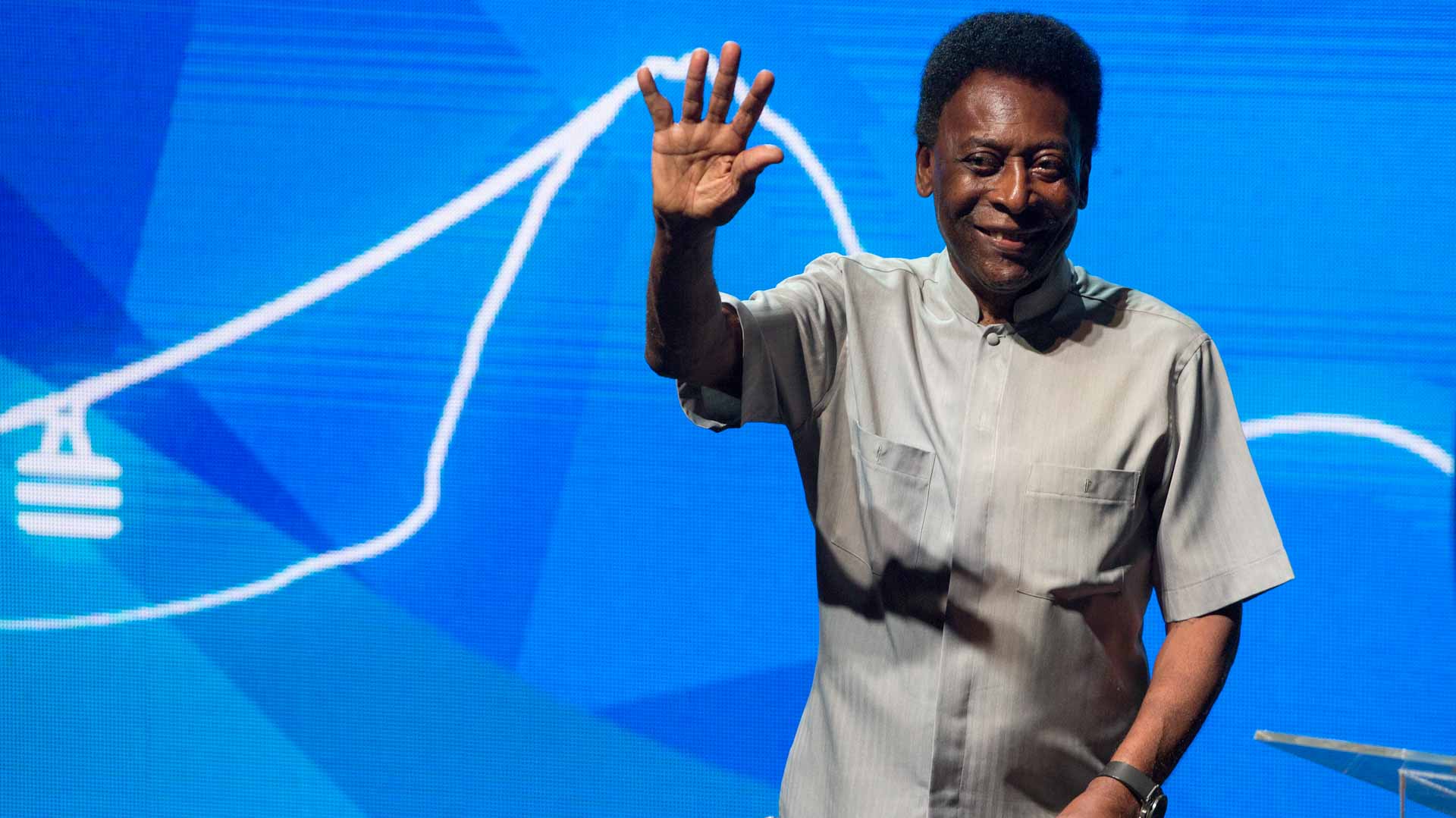 Image for the title: My dad is a fighter, Pele's son says of cancer battle 