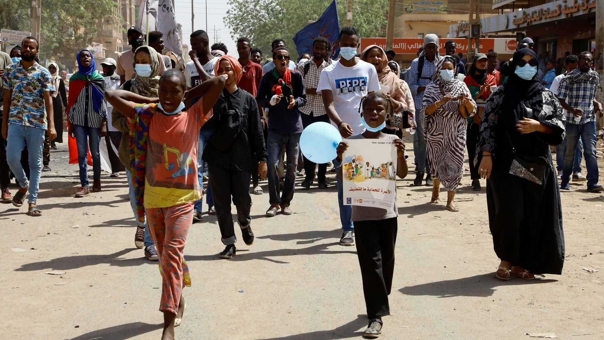 Image for the title: Sudan arrests senior opposition leader amid protest crackdown 