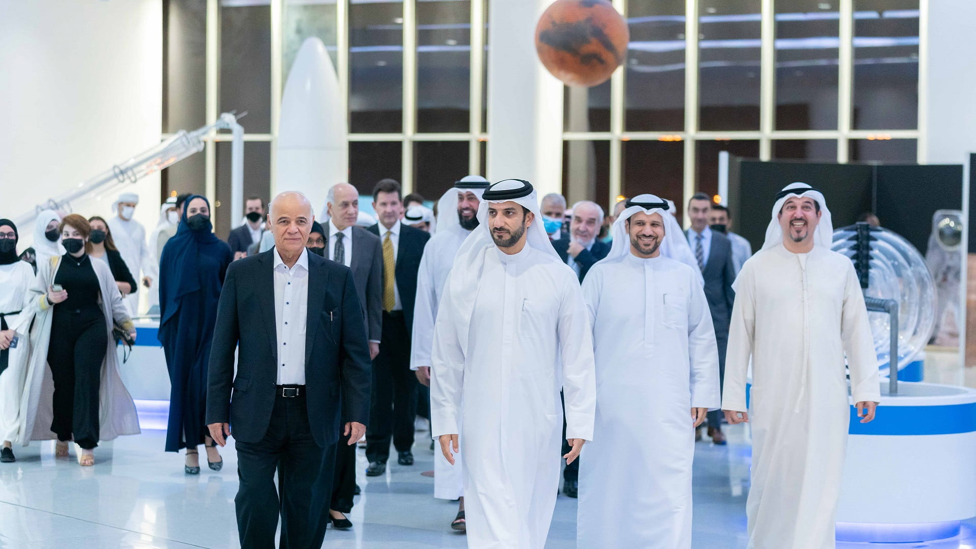 Image for the title: Sultan bin Ahmed meets student councils, sci societies, at UoS 