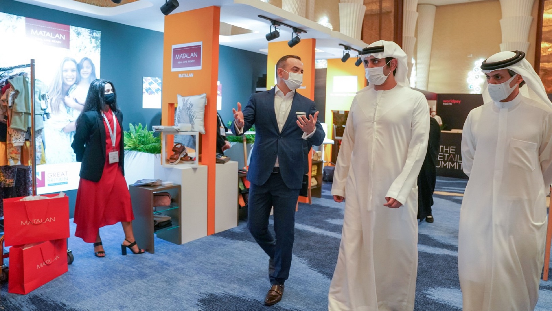 Image for the title: Maktoum bin Mohammed attends Retail Summit 2022 in Dubai 