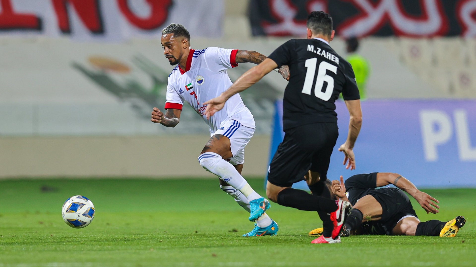 صورة بعنوان: بني ياس يودع والشارقة يتأهل لمرحلة المجموعات بدوري أبطال آسيا  