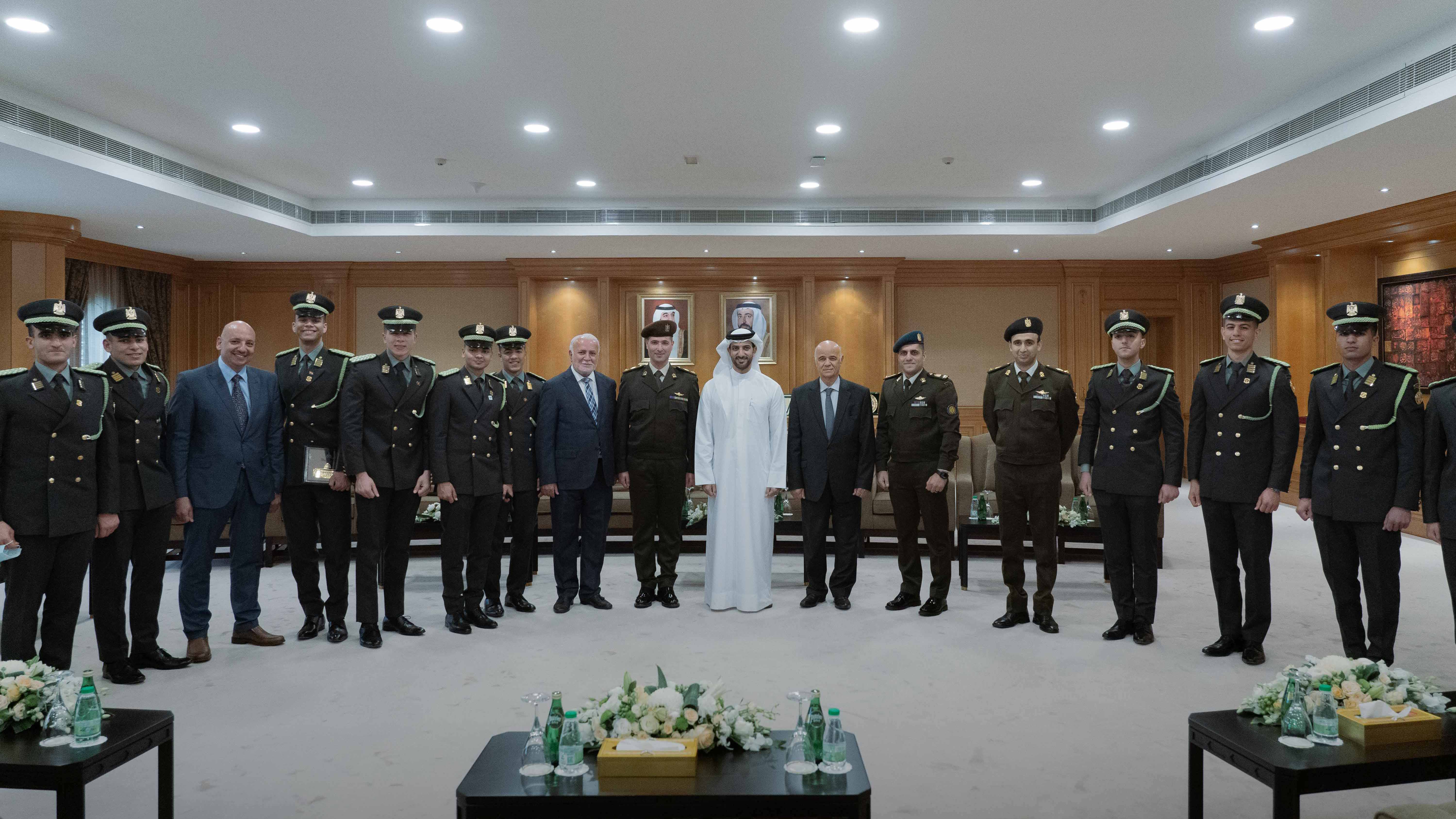 Image for the title: Sultan bin Ahmed receives Egyptian Military Medicine Coll. del. 