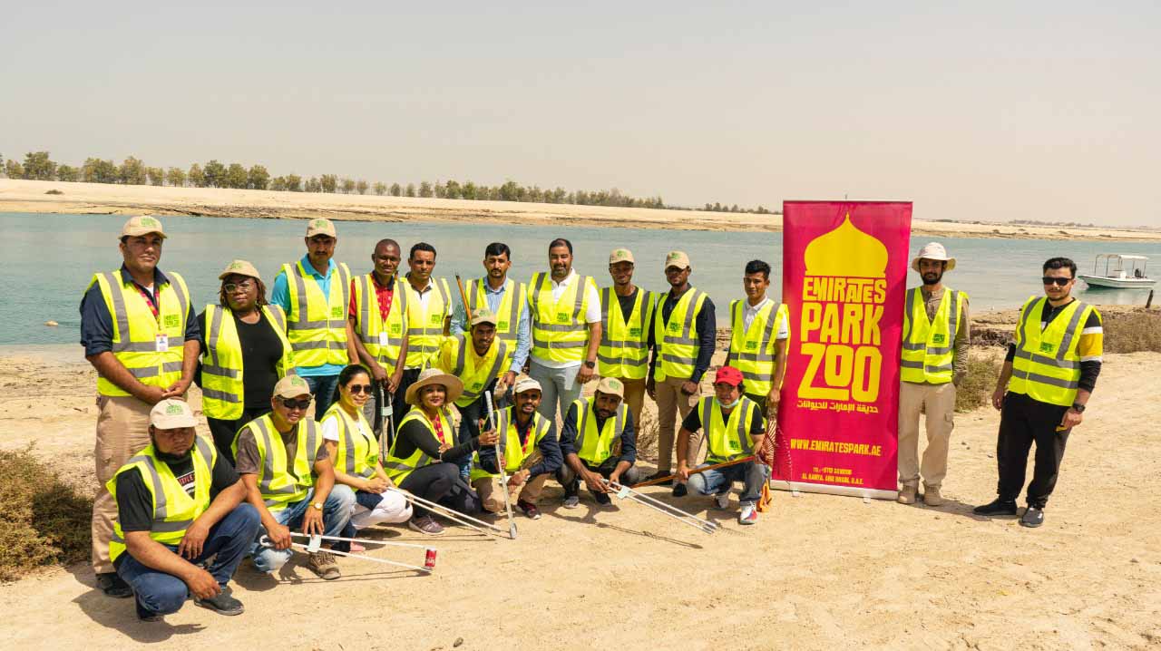Image for the title: Emirates Park Zoo joins campaign to clean Bahia beach