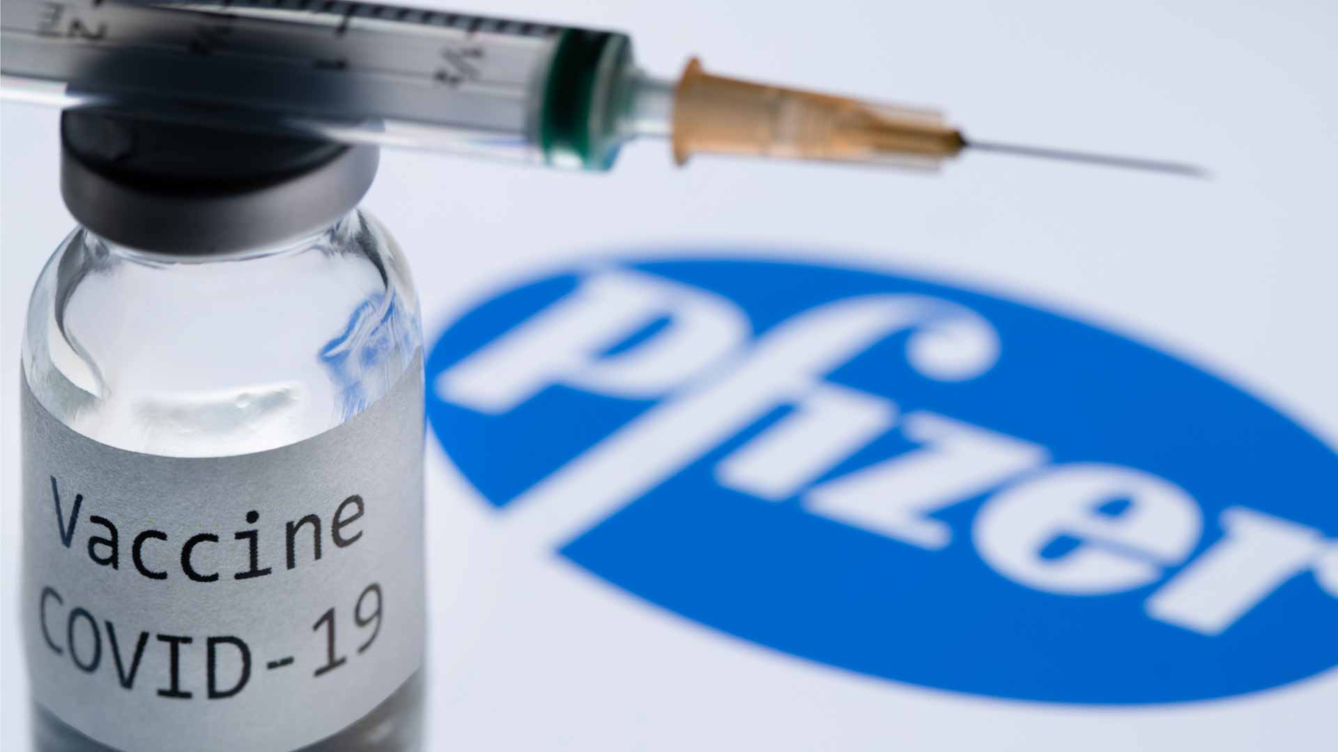 Image for the title: U.S. FDA authorises Pfizer's COVID booster shot for young children 