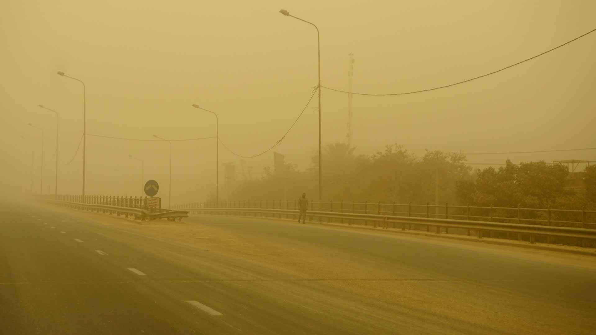 Image for the title: Sandstorm blankets Saudi capital in grey haze 