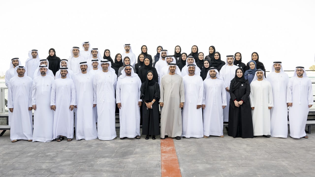 Image for the title: Mohamed bin Zayed receives ADNOC delegation 