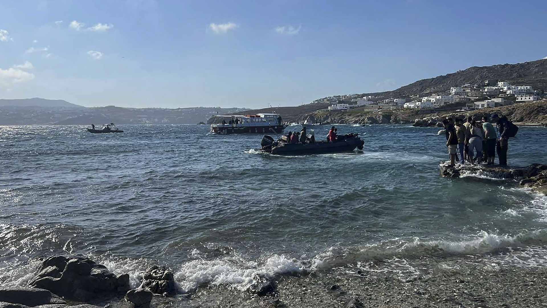Image for the title: Migrant boats capsize in Greece, leaving one dead ,65 missing 