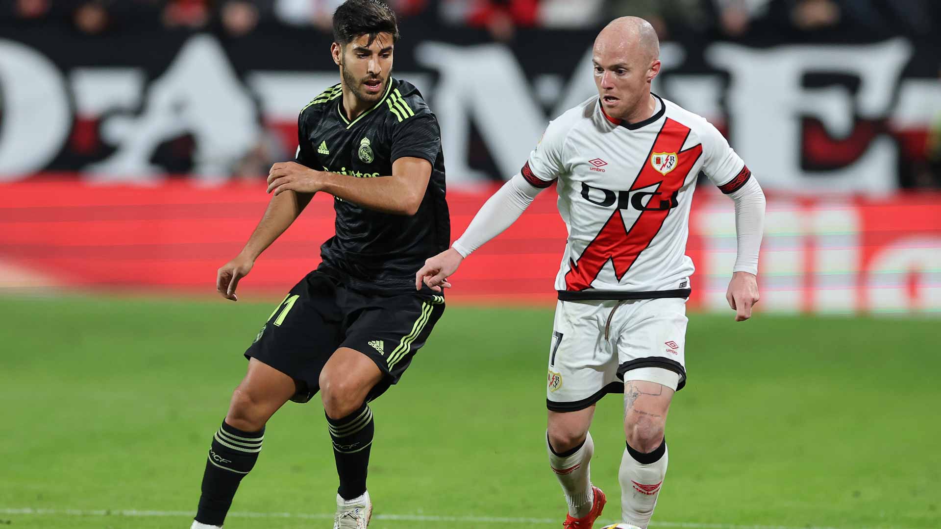 صورة بعنوان: الريال يتذوق الخسارة الأولى في الدوري الإسباني هذا الموسم  
