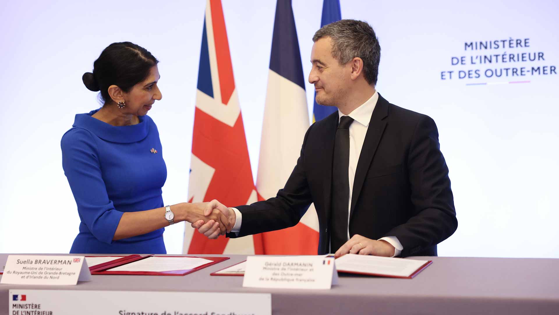 Image for the title: France, UK sign new deal to thwart migrant Channel crossings 