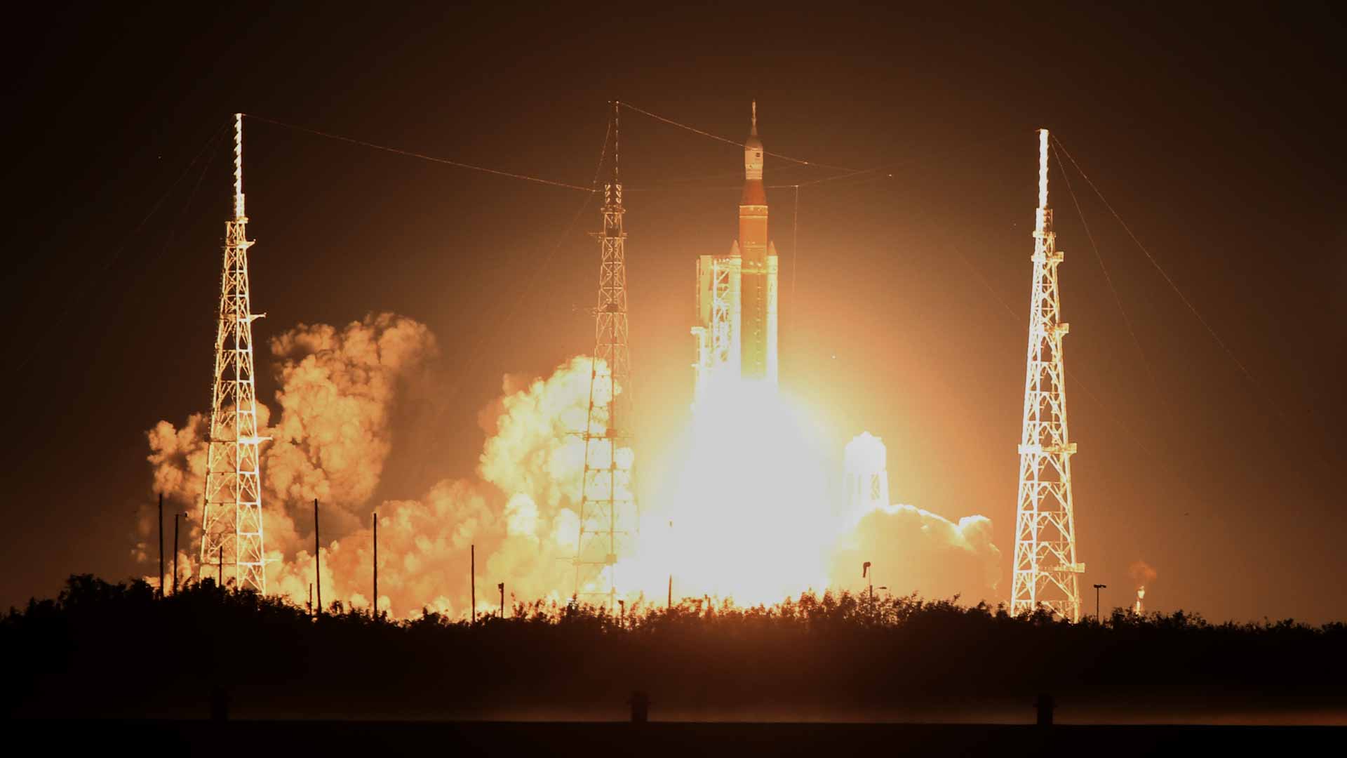 Image for the title: NASA successfully launches mega Moon rocket 