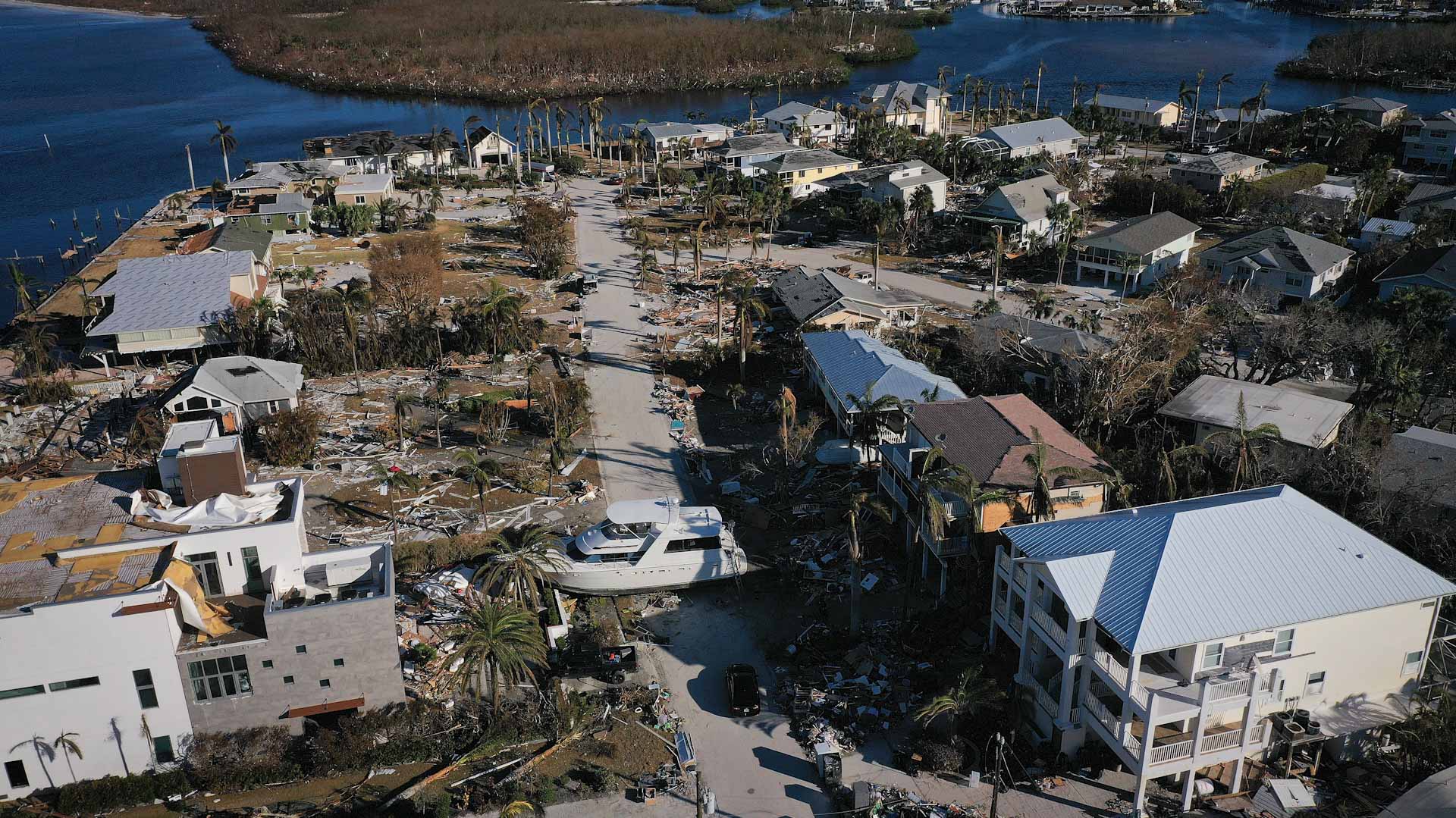 Image for the title: Hurricane Ian death toll climbs in Florida 