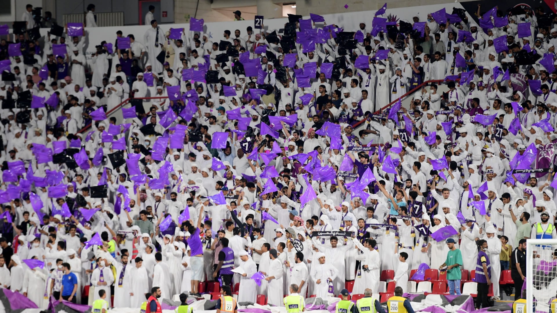 صورة بعنوان: العين والوصل يفوزان بمبادرة دوري الجماهير من رابطة المحترفين 