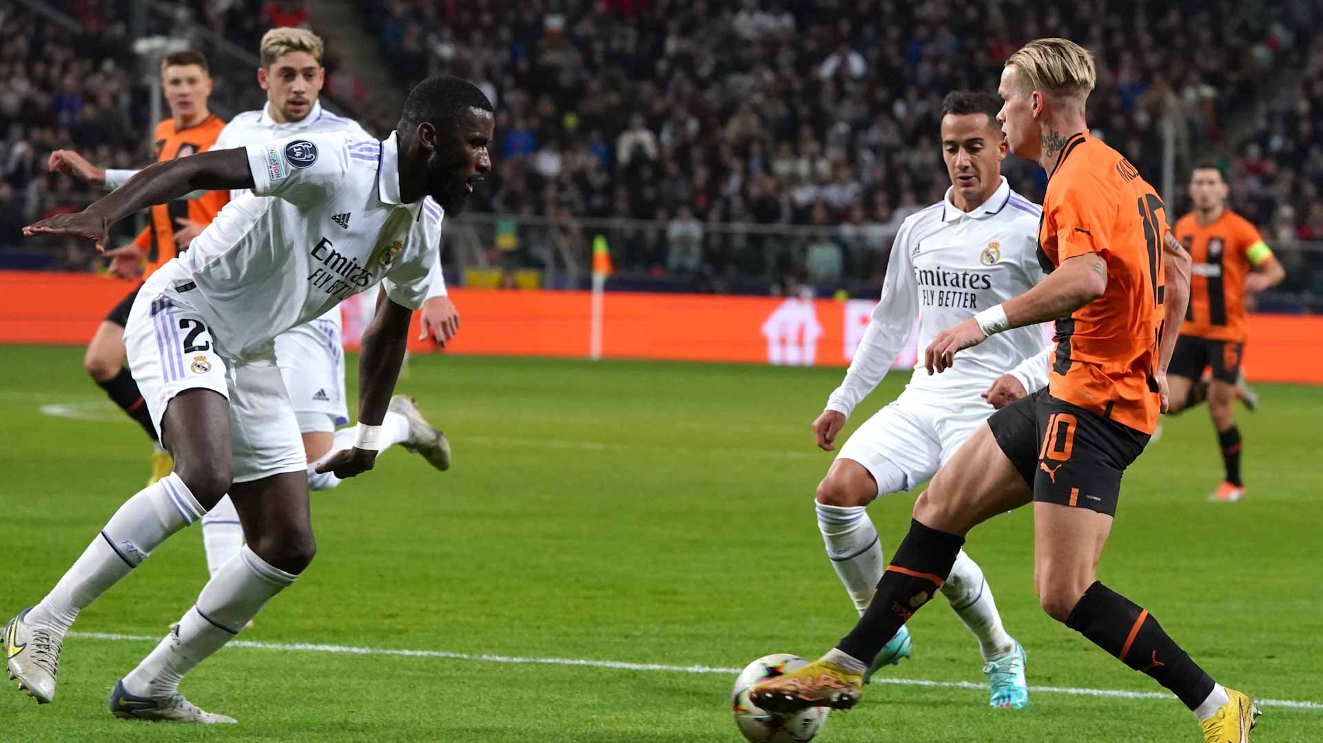 صورة بعنوان: ريال مدريد الإسباني يتأهل لدور الـ16 بدوري أبطال أوروبا  