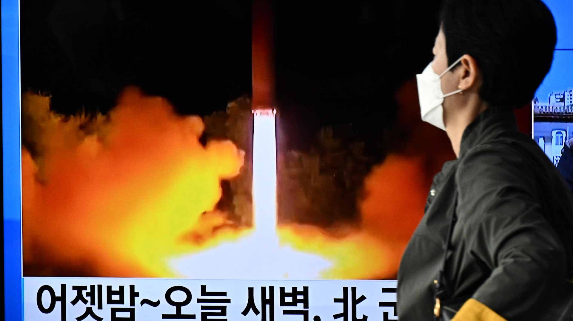 Image for the title: North Korea fires missile, flies fighter jets near border 