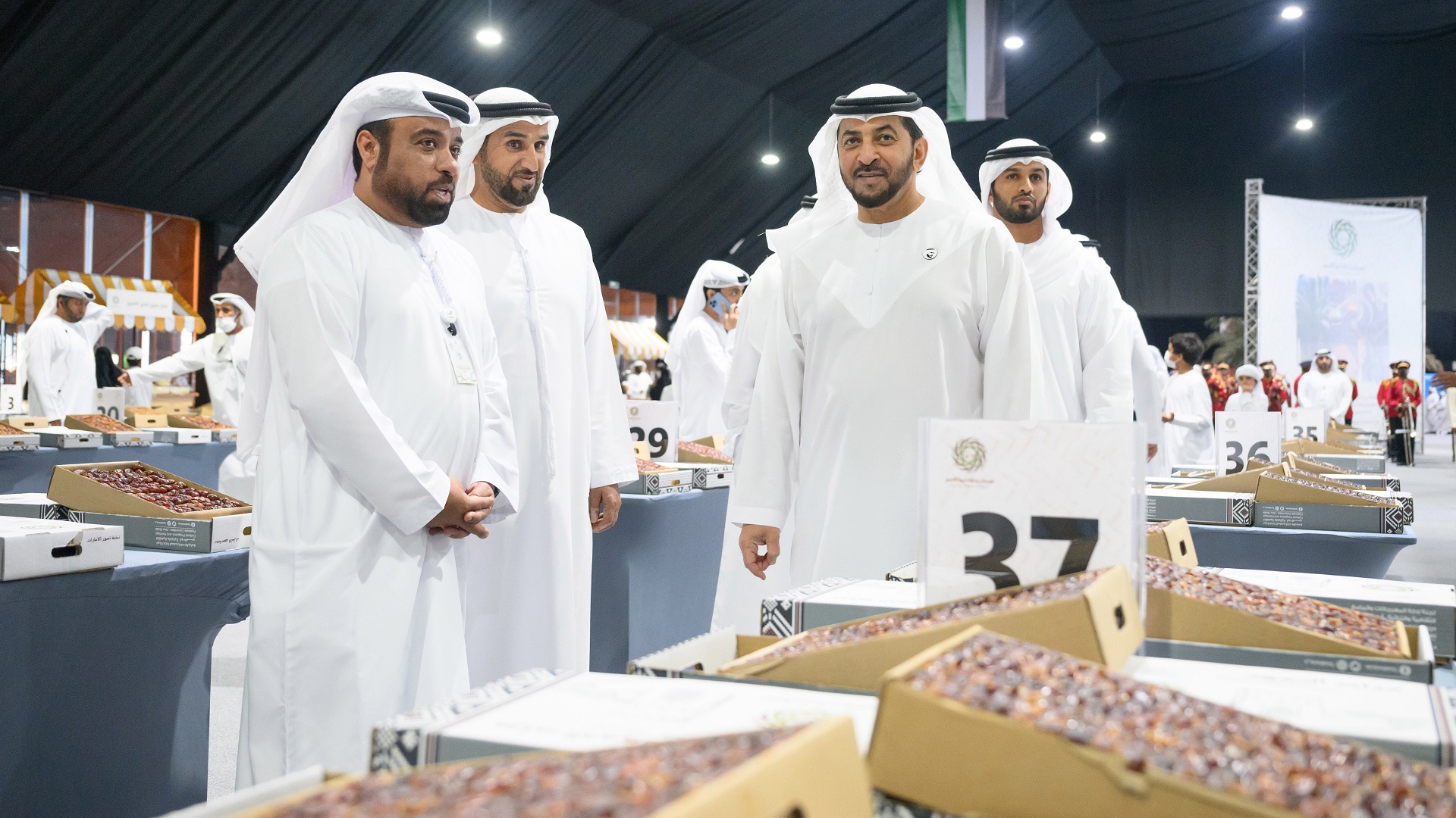 Image for the title: Hamdan bin Zayed visits 1st Liwa Date Festival and Auction 