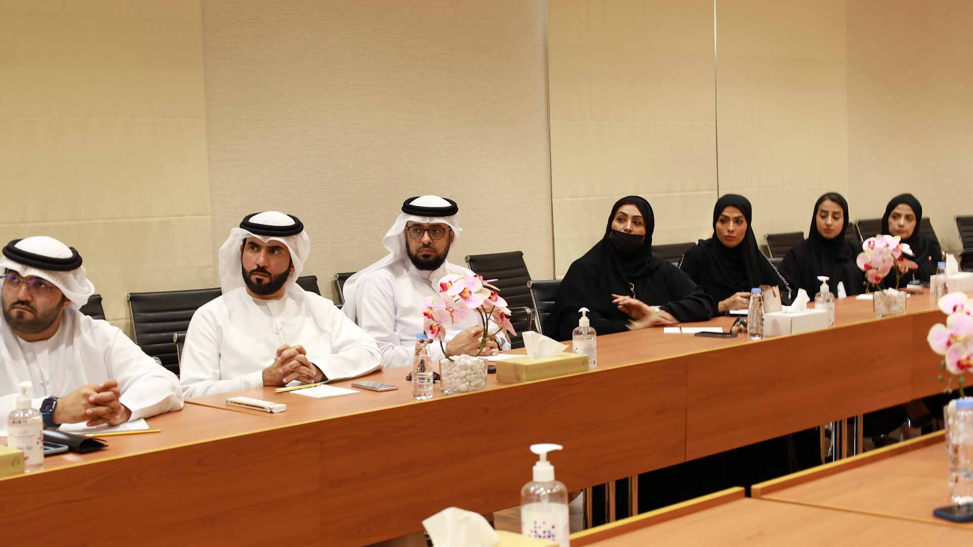 صورة بعنوان: "التنمية الأسرية" تجتمع بفريق "عضيدك" لتحقيق المرونة  