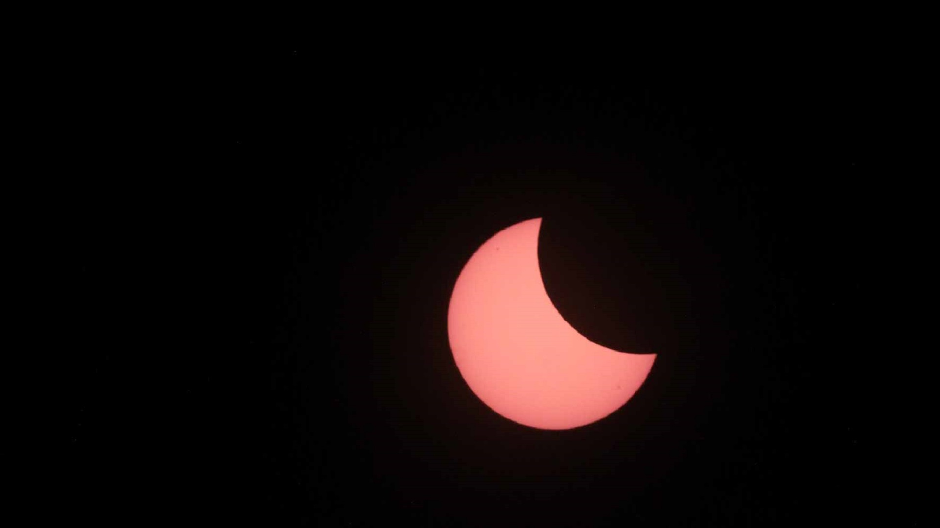 Image for the title: SAASST observes partial solar eclipse 